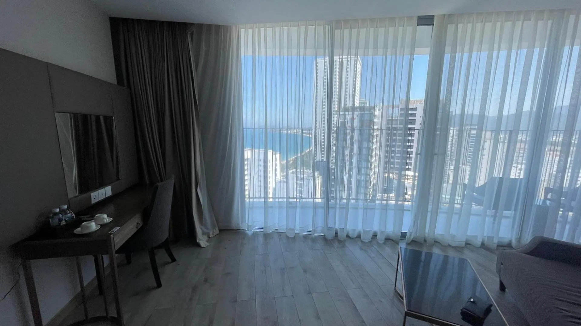 Appartamento Panorama Nha Trang With Free Gym And Pool